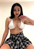 Bella Gloover
